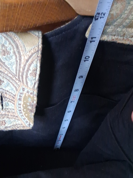 Paisley Jacquard Tote with Wooden Handles - Picture 11 of 11